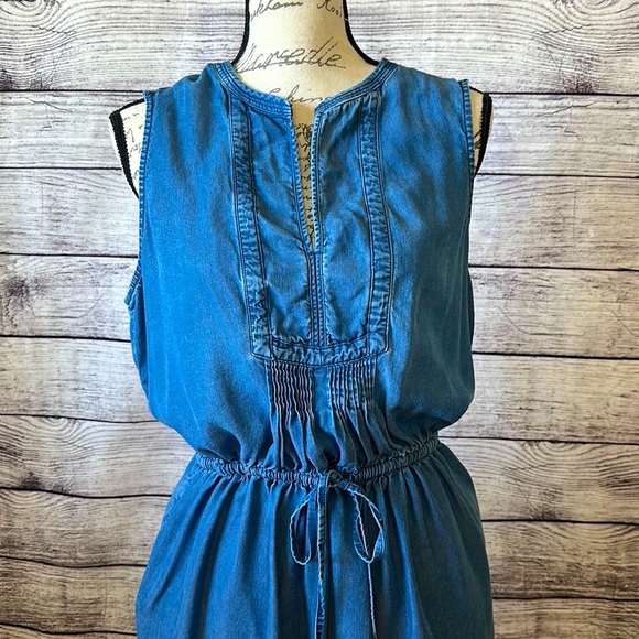 GAP • Tensel V-neck Dress w/ Pockets Size L - Picture 2 of 11